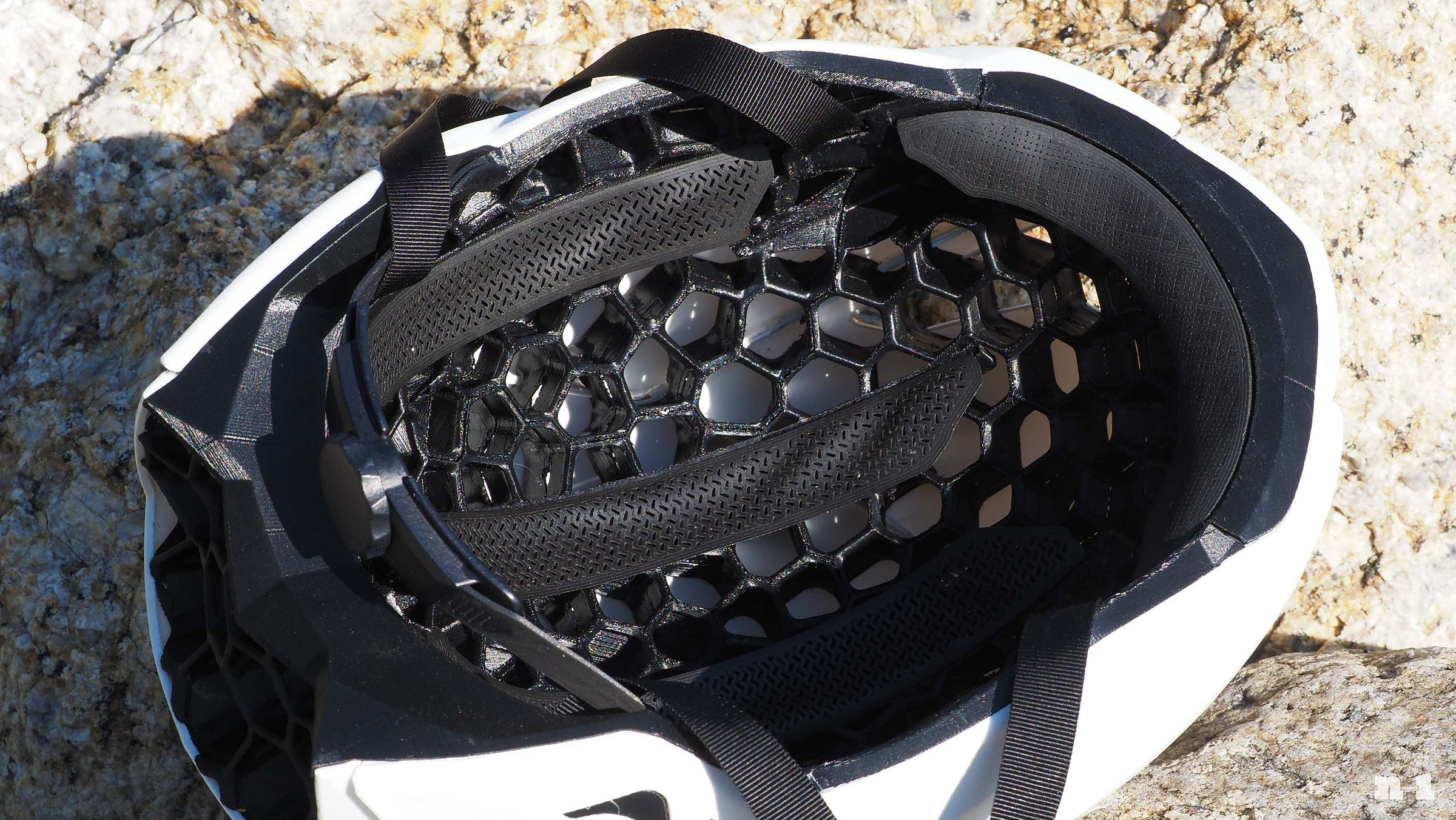 KAV Rhoan 3D-printed helmet