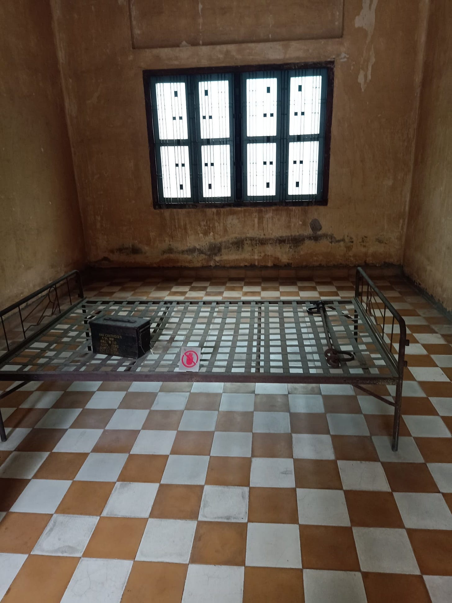 No description available.