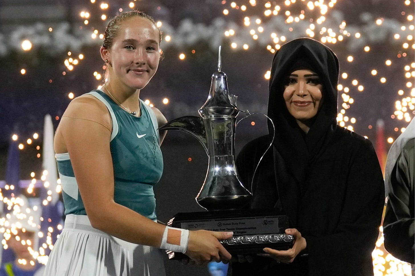 Russian 17-year-old Mirra Andreeva wins title in Dubai and will enter the  top 10 of the rankings