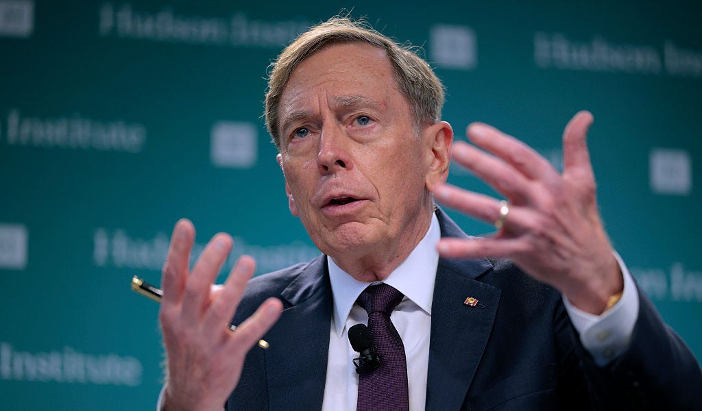 Petraeus Applauds Maduro's Arrest, Urges Caution in Venezuela