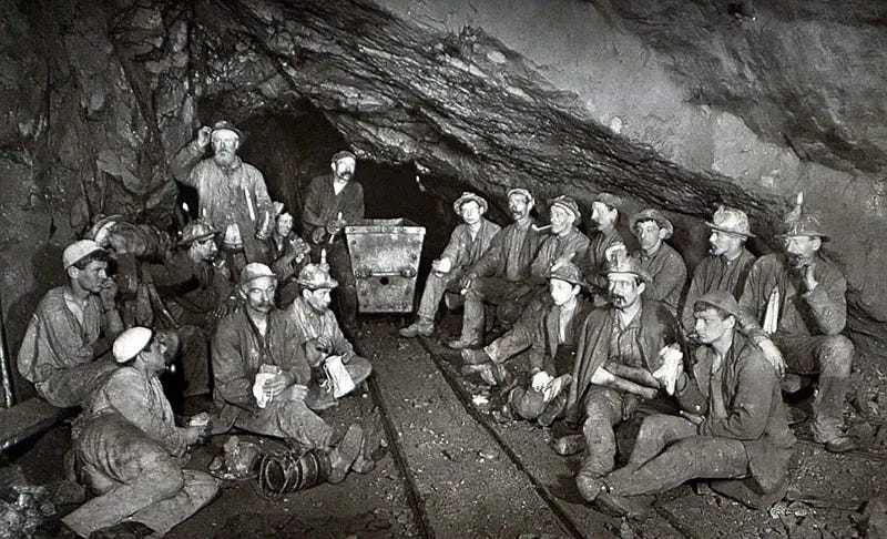 Vintage Photos of Coal Miners and the Brutal Conditions They Faced ... Vintage Photos of Coal Miners and the Brutal Conditions They Faced ...