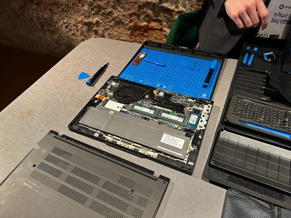 iFixit X Lenovo at MWC 2024