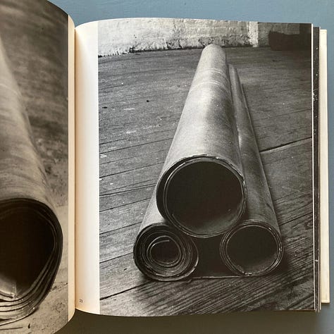 Richard Serra, Edited by Ernst-Gerhard Güse, with contributions by Yves-Alain Bois, Douglas Crimp, Richard Serra & Armin Zweite, Translation by Michael Robinson and John Shepley, Rizzoli, New York, NY, 1988 [Galerie m, Bochum / Verlag Gerd Hatje, Stuttgart, 1987] [Saint-Martin Bookshop, Bruxelles-Brussel. Art: © Richard Serra / ARS, New York]