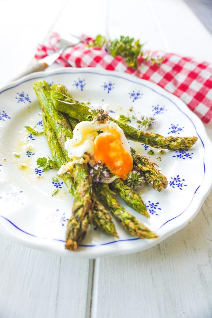 Asperges oeufs mollets