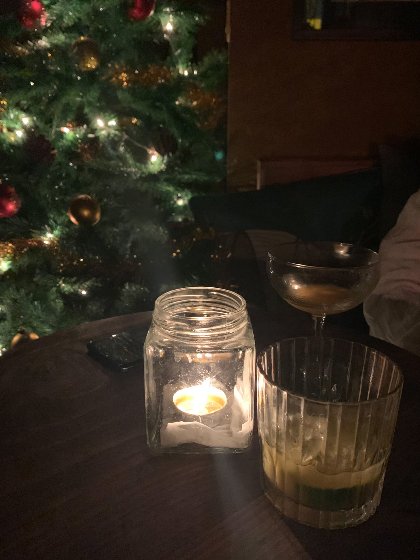 No photo description available.