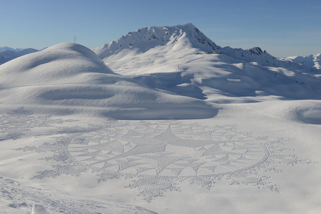 May be an image of ski slope, mountain and arctic May be an image of ski slope, mountain and arctic