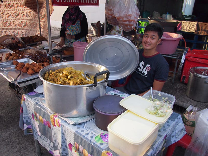 Chumphon night market