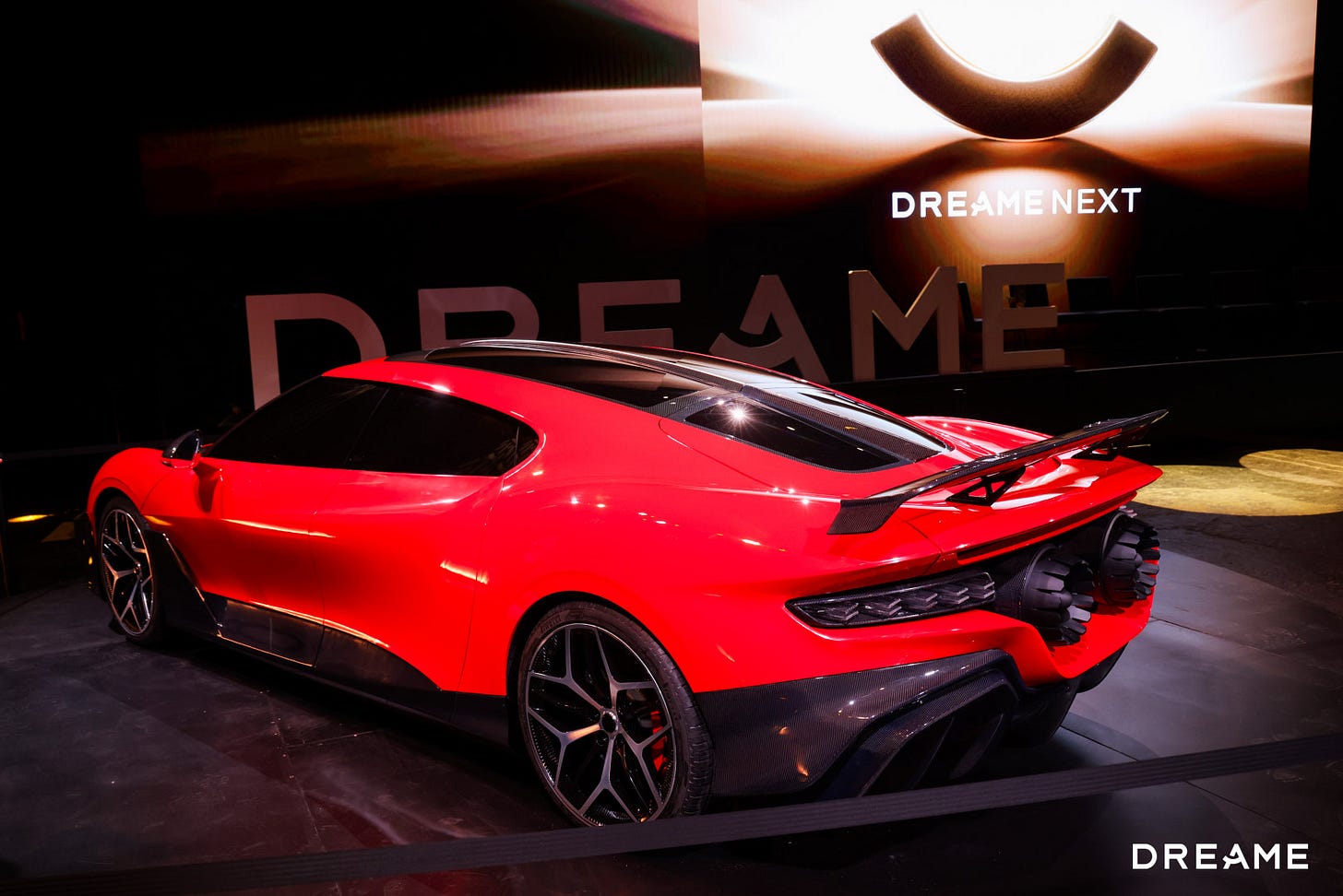 Dreame Nebula Next 01 Jet Edition in red
