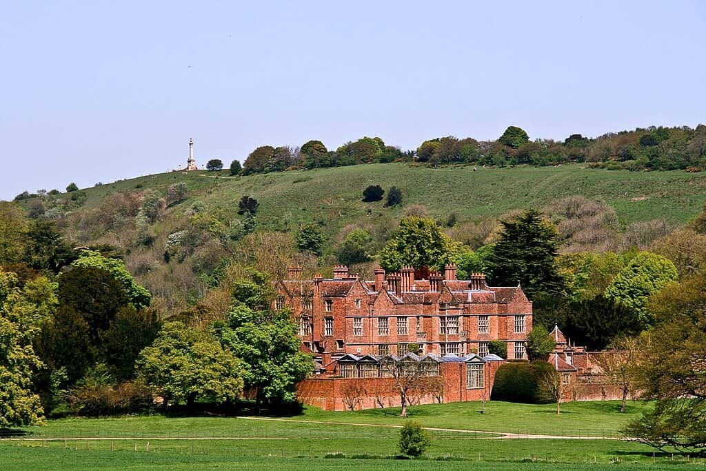 The delightful Chequers, near Wendover, Bucks, built 1565. The delightful Chequers, near Wendover, Bucks, built 1565.