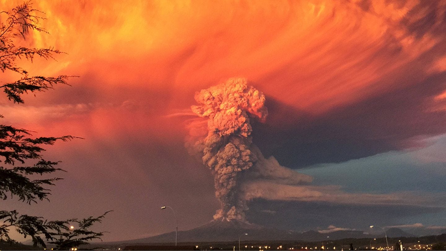 Kitört a Calbuco vulkán Chilében | Euronews Kitört a Calbuco vulkán Chilében | Euronews