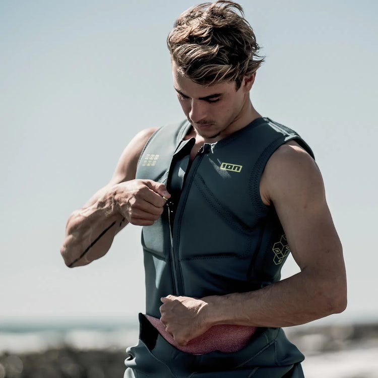 Kiteboarding Impact Vests | Men & Women – Green Hat Kiteboarding