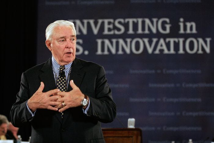 Dana Mead, Retired Army Colonel, Battled to Save Tenneco in the 1990s - WSJ