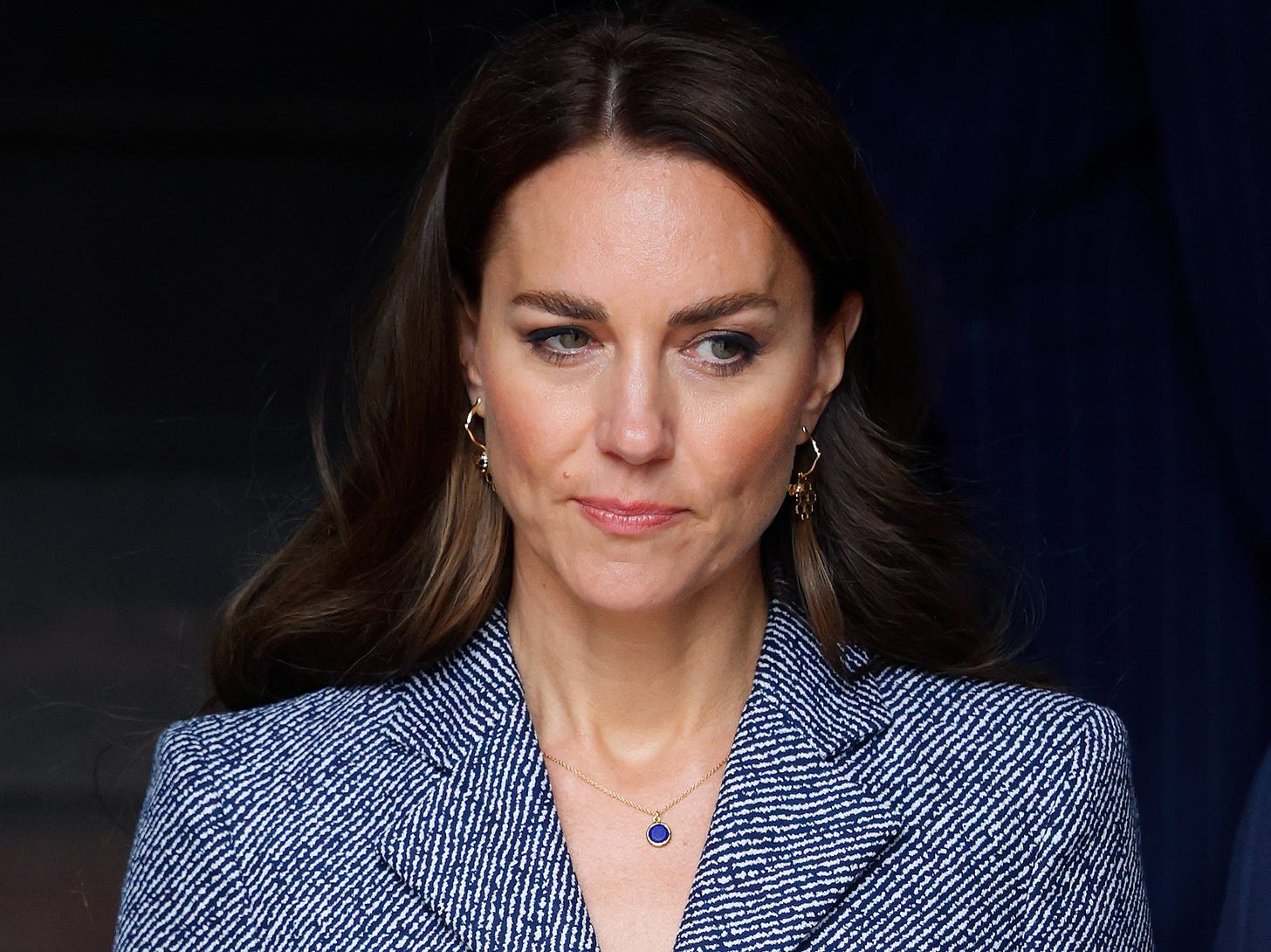 kate middleton looking serious