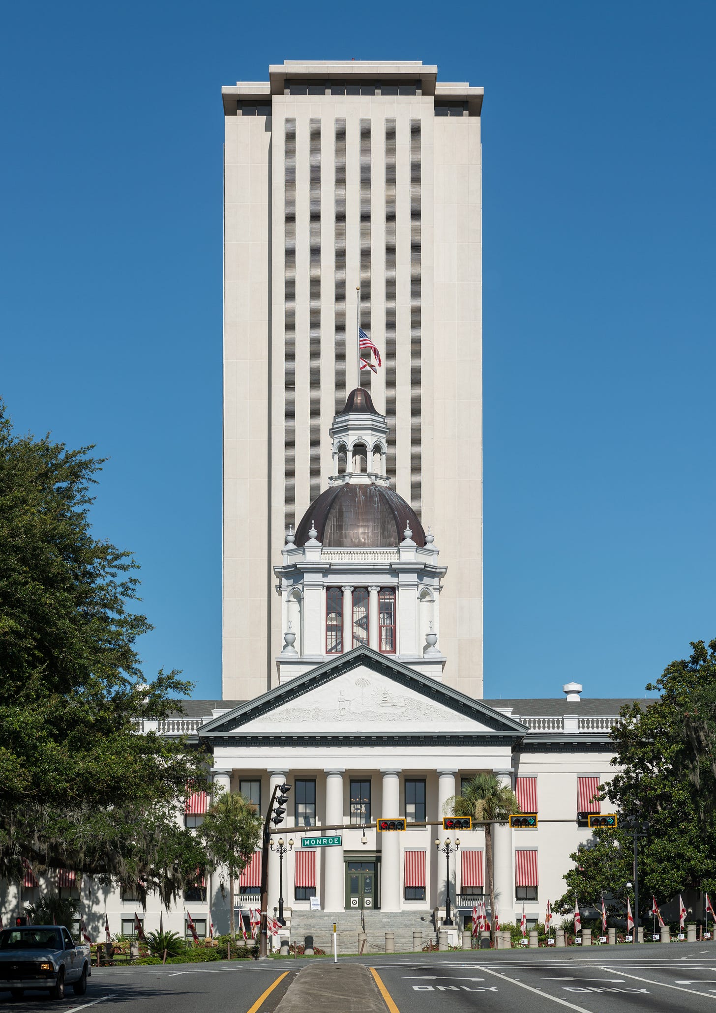 File:Old and New Florida State Capitol, Tallahassee, East view 20160711  1.jpg - Wikimedia Commons