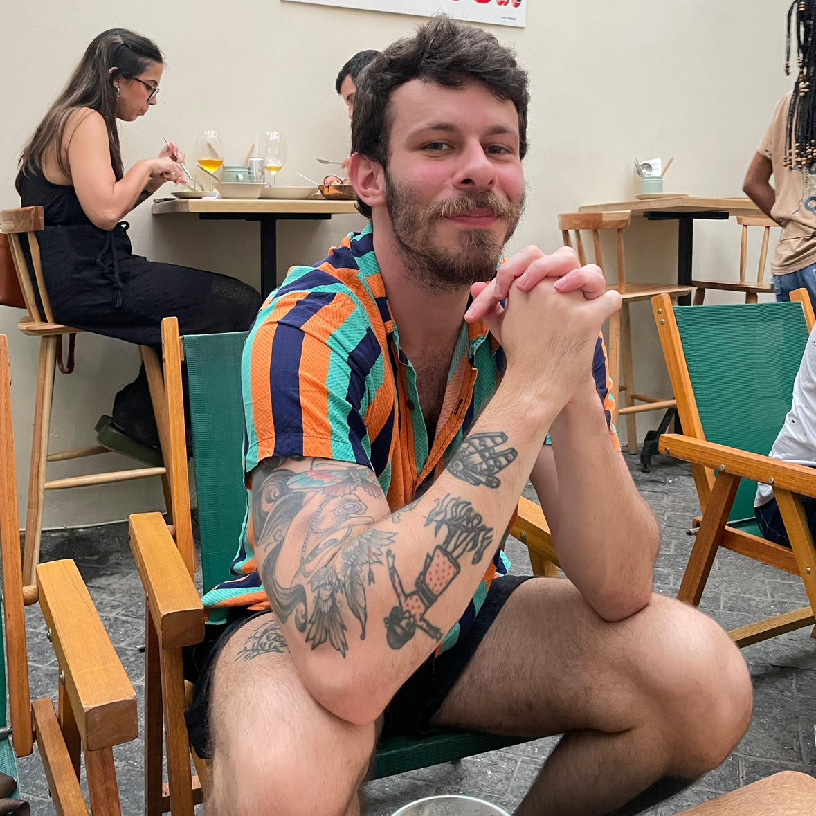 2 mãos e o sentimento do mundo