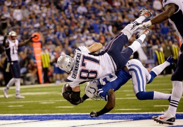 rob gronkowski jumps colts davis for touchdown patriots 2015 rob gronkowski jumps colts davis for touchdown patriots 2015