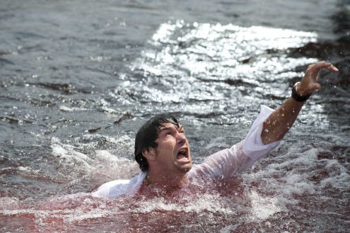 Piranha 3D inside