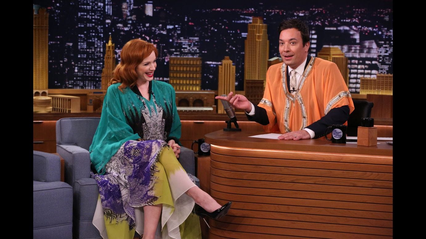Caftans: Making comfy chic | CNN Caftans: Making comfy chic | CNN