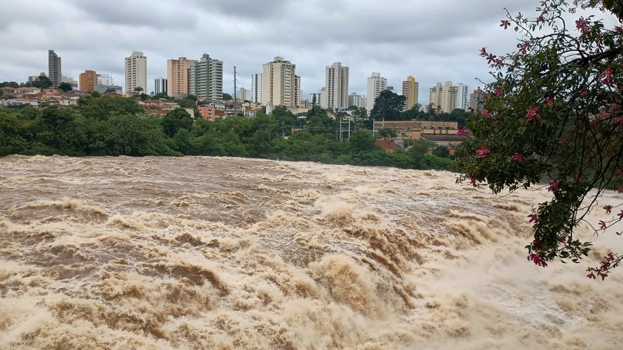 491 Rio Gone Rio Piracicaba cheio e tempo bom devem movimentar turismo no fim de semana