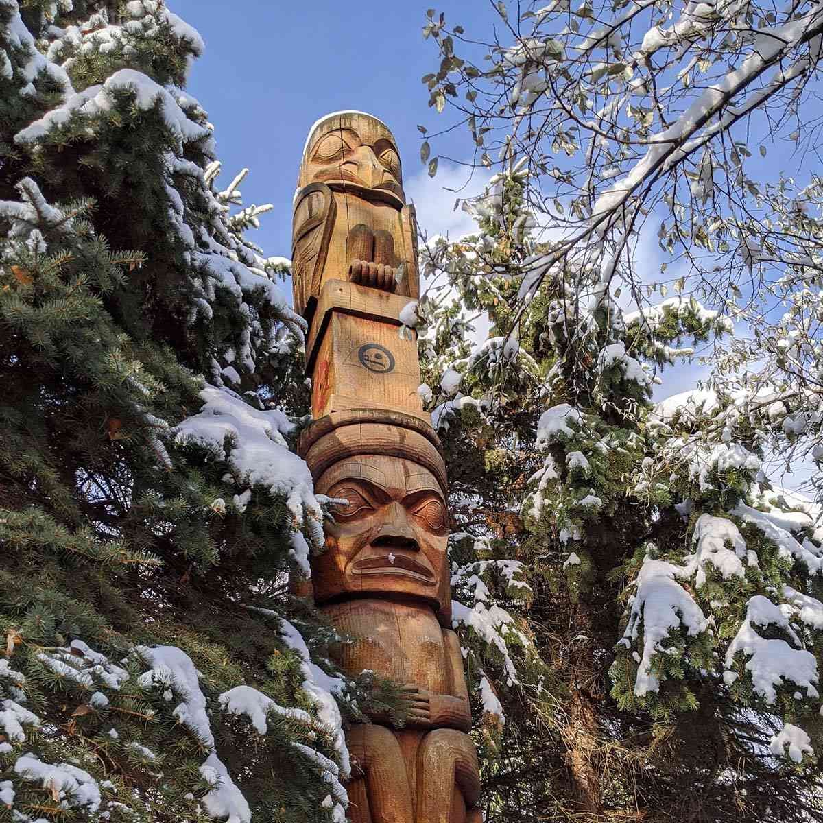 Midtown Plaza totem pole Seneca Park Zoo winter