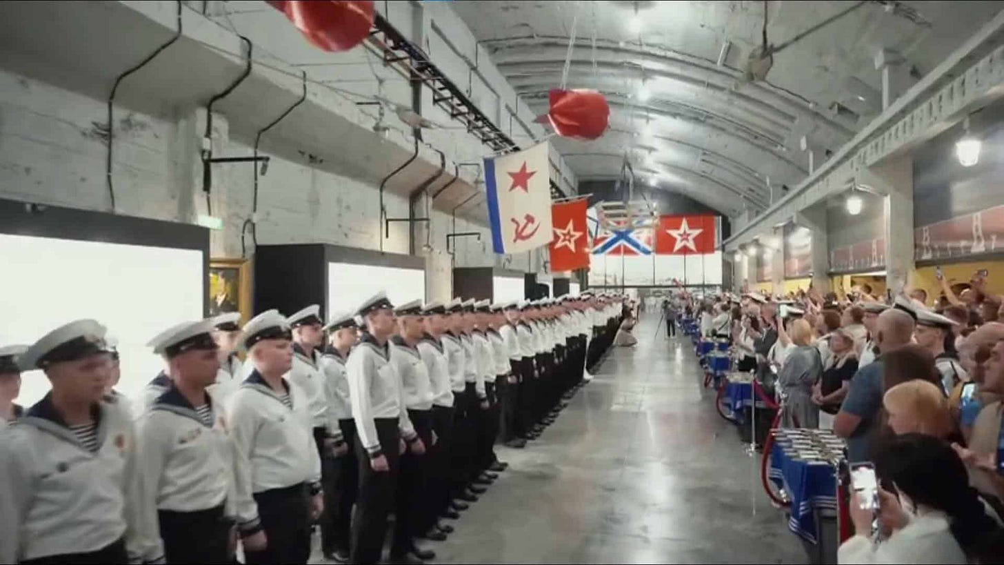 RussianNavyGraduation_UndergroundBunker_01.jpg