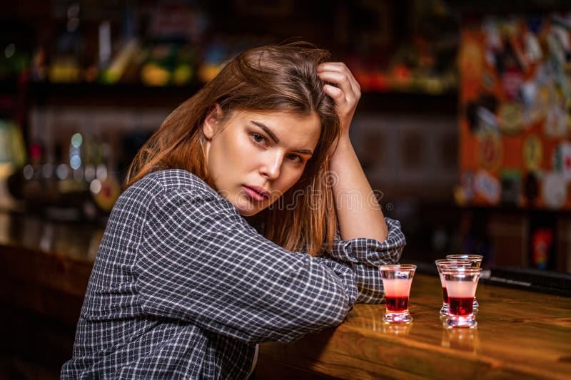 552 Girl Drunk Bar Stock Photos - Free & Royalty-Free Stock Photos from  Dreamstime