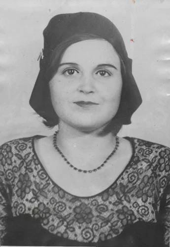 The booking photo of Helen Spence, 18, in Arkansas, 1931. Her life, marked by avenging her family and further murders, notably inspired the character of Mattie Ross in 'True Grit.'