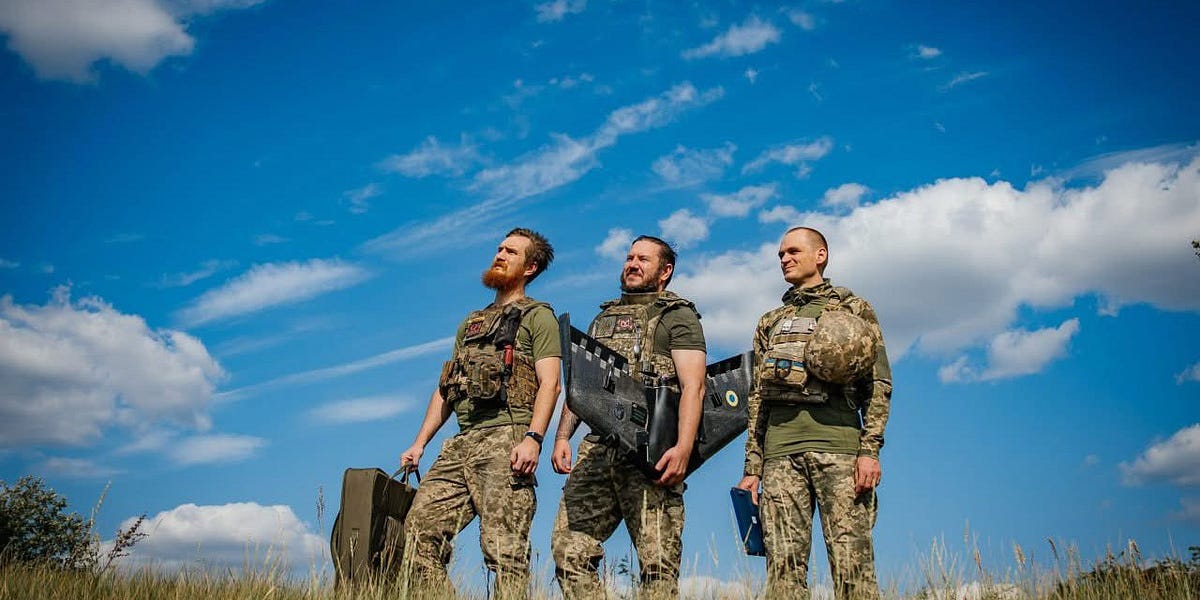 Russian Forces Advance 15km, Threatening Key Ukrainian Supply Routes