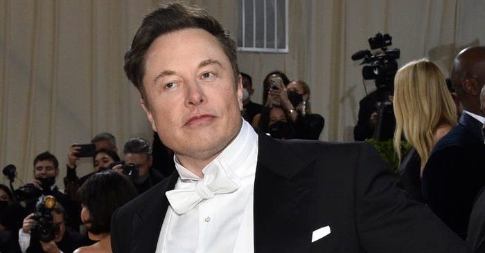 Elon Musk's Net Worth Falls Below $1 Trillion As SpaceX Stock Slides -  Business Insider