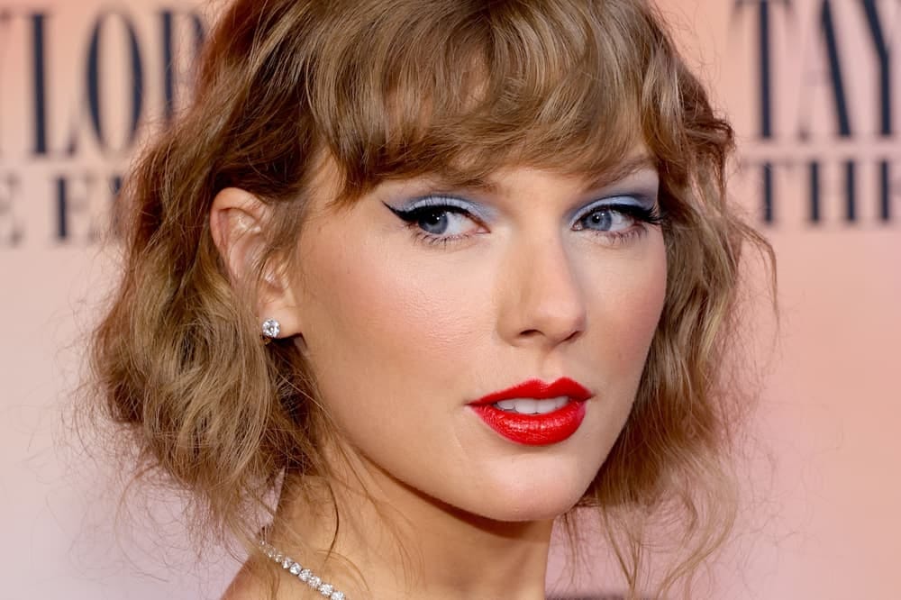 What lipstick brand does Taylor Swift wear to create her signature red lip?  | The Standard