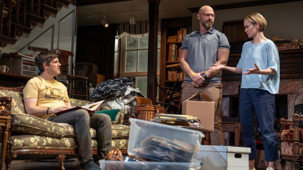 Appropriate' Broadway Review: Sarah Paulson Electrifies on Stage