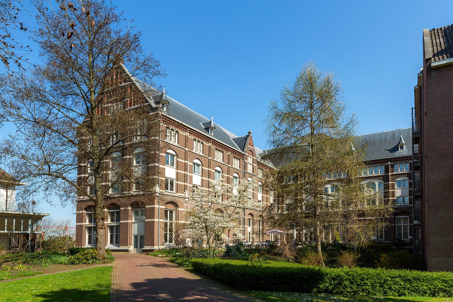 De Beyart - Rosewood Investment Managers De Beyart - Rosewood Investment Managers