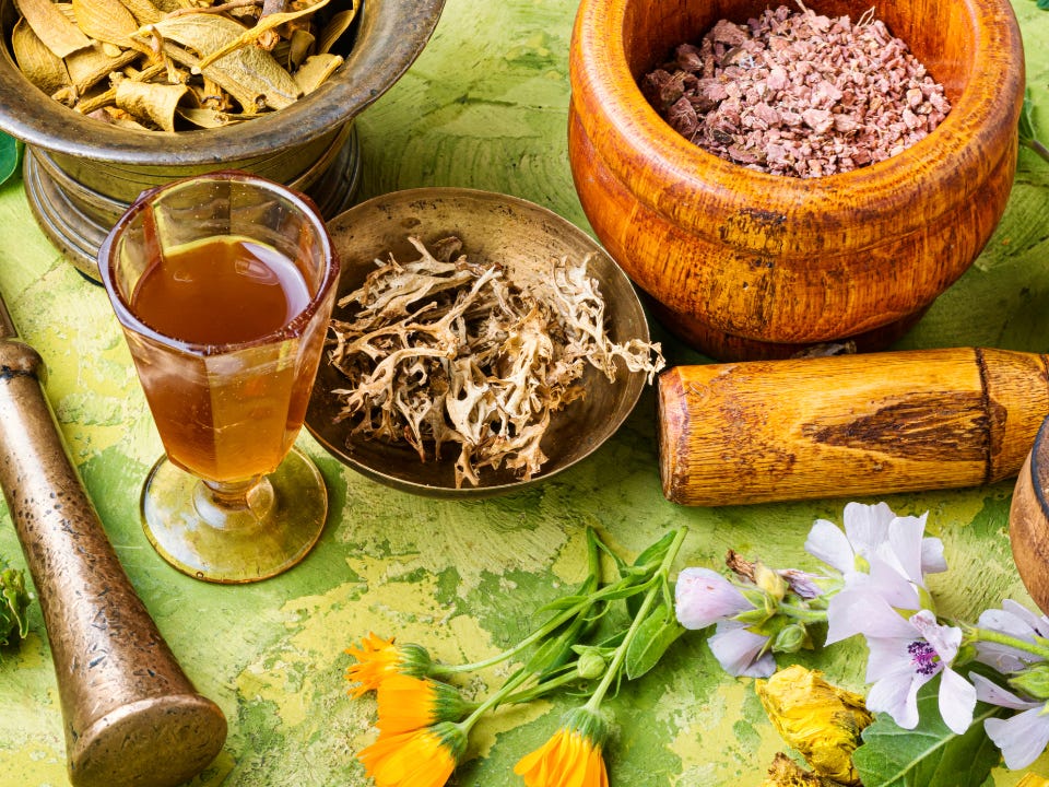 Naturopathy: Exploring the Benefits and Effectiveness of Natural Remedies