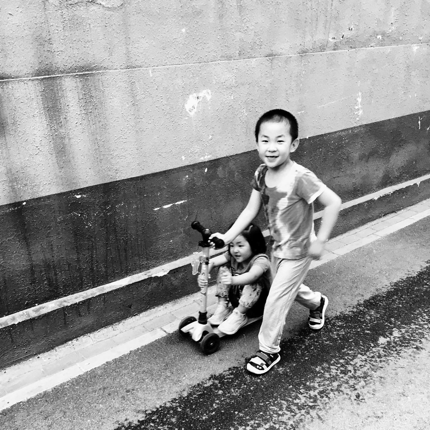 Children playing in a Beijing hutong Children playing in a Beijing hutong