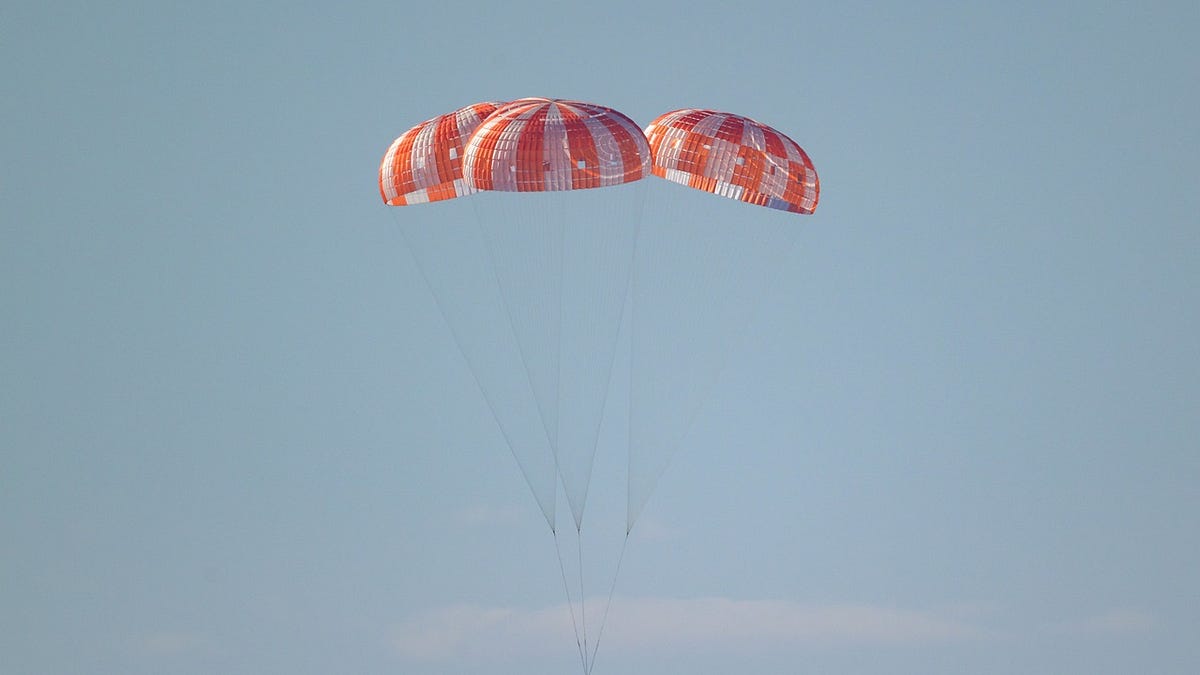 Artemis II Splashes Down in the Pacific After Journey Around the Moon