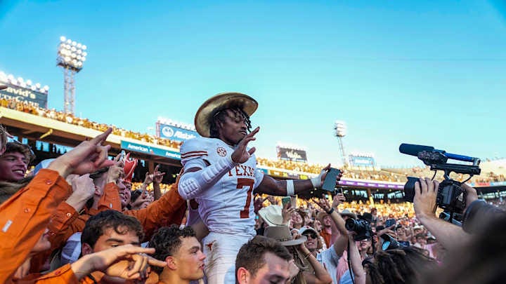 Texas DB Jahdae Barron Calls Out Oklahoma Sooners on Social Media