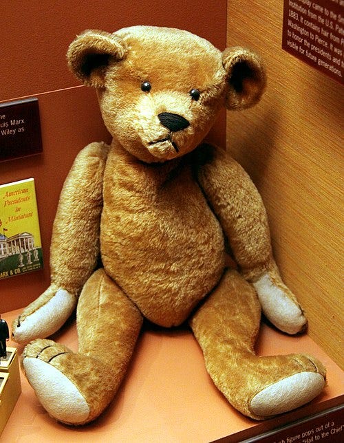 File:Teddy bear early 1900s - Smithsonian Museum of Natural History.jpg
