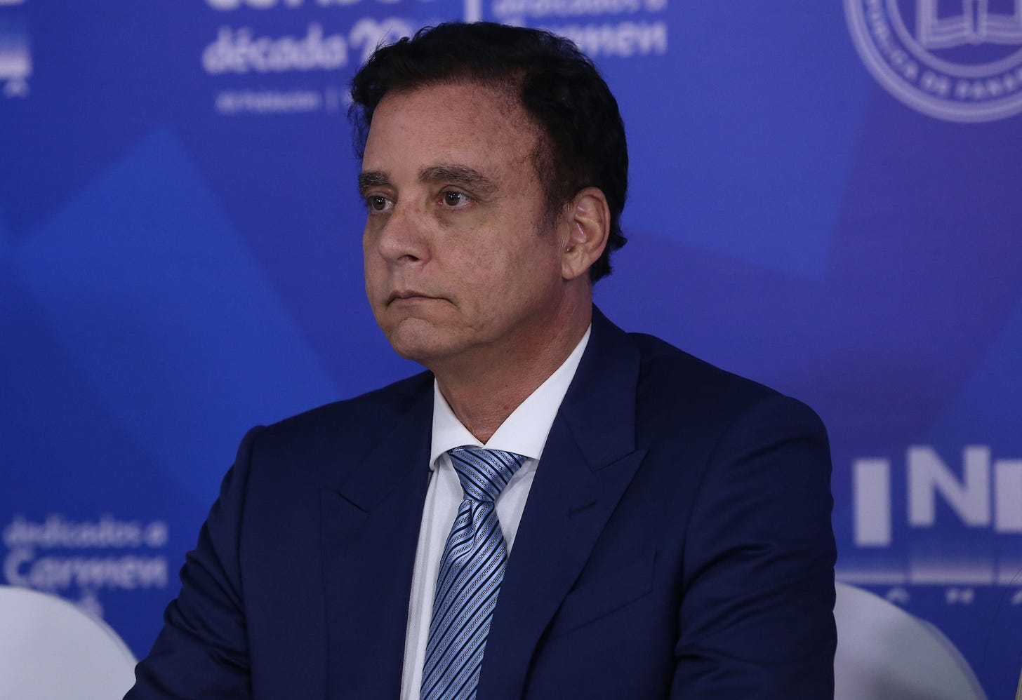 Crisis en la contraloría por la polémica gestión de Gerardo Solís y su  falta de transparencia