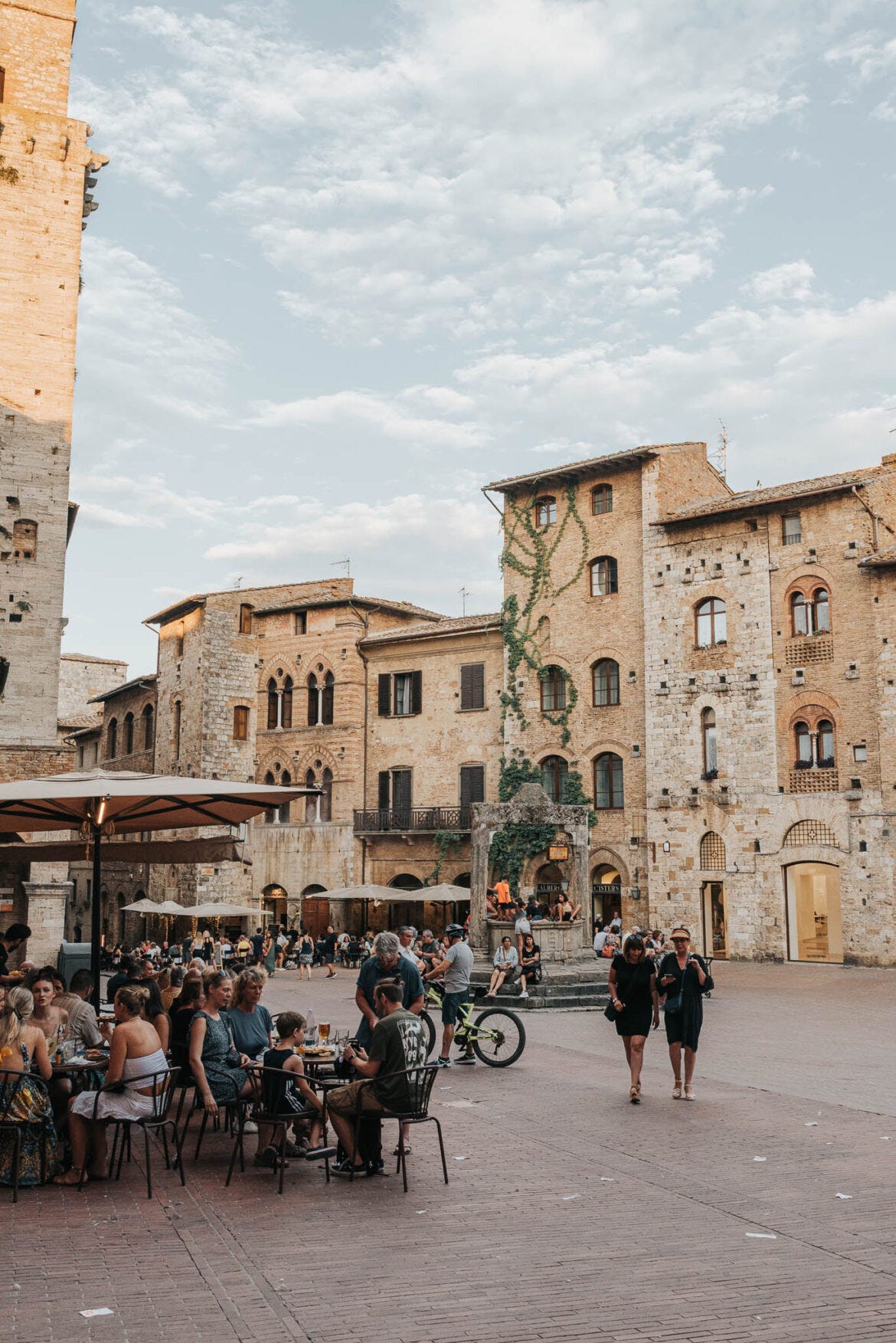 August in southern Tuscany is alive with local festivals and traditions, offering a truly immersive cultural experience. 