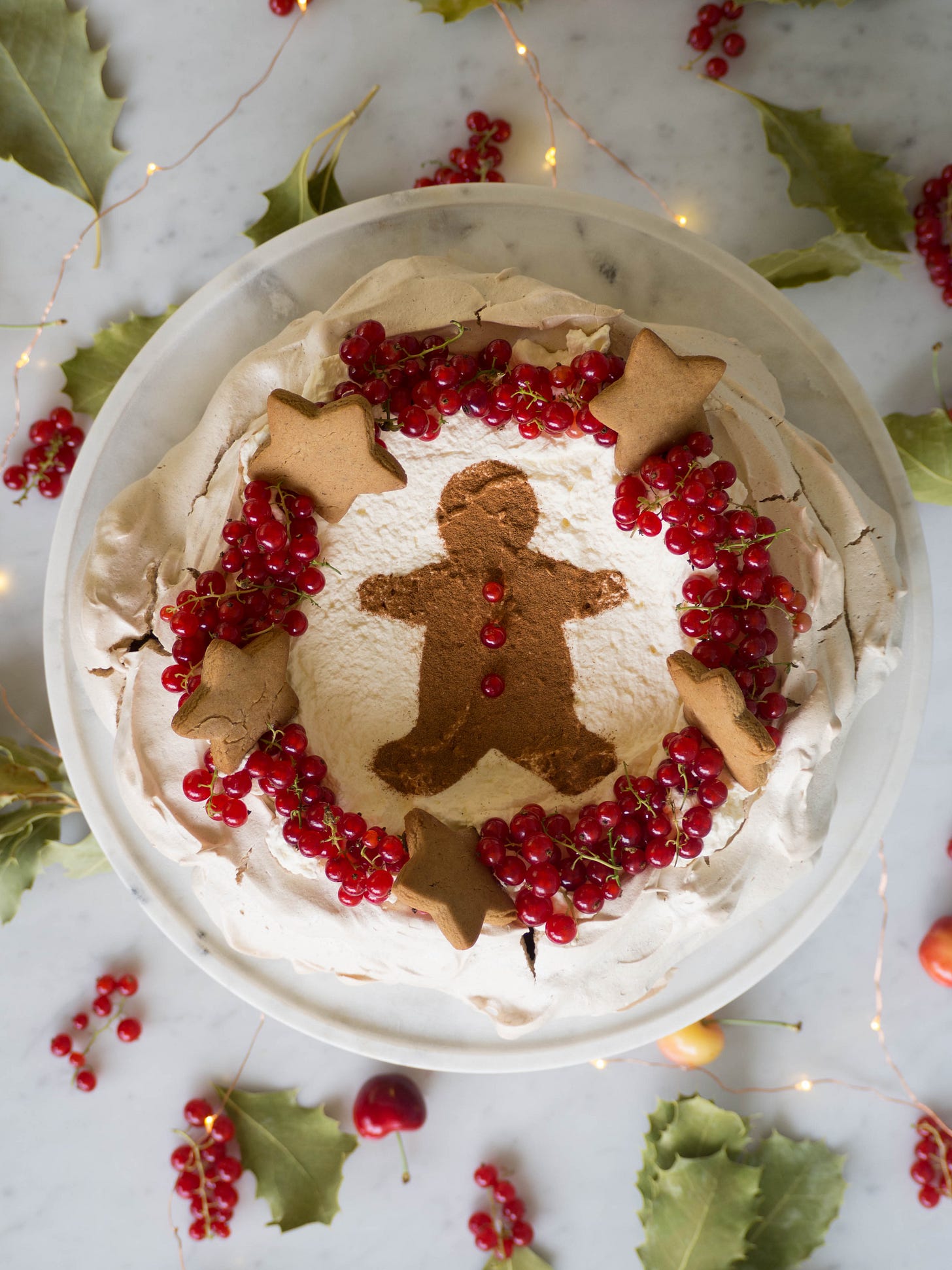 gingerbread pavlova