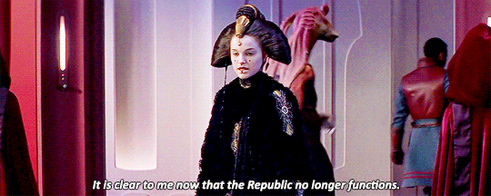 Padmé Amidala | Blue velvet robe | Attack of the Clones Padmé's robe is  made from blue and gold shot velvet; the backing of... –  @fuckyeahpadmeamidala on Tumblr