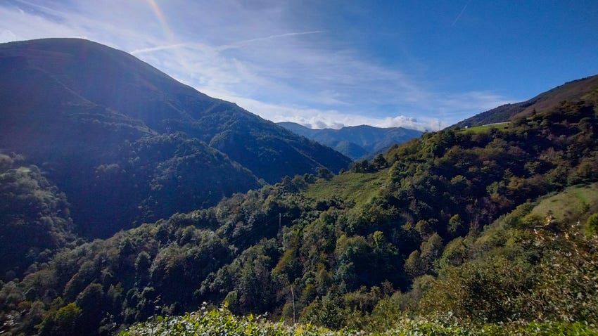 Paisaje montañoso, Llanos de Somerón, Asturias