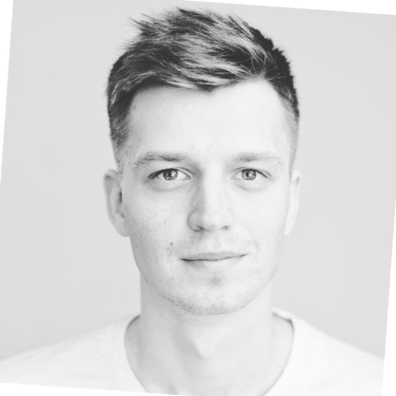 Substack profile picture for @simas