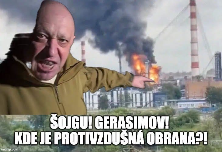 Na obrázku môže byť text, v ktorom sa píše „ŠOJGU! GERASIMOV! KDE JE PROTIVZDUŠNÁ OBRANA?! imgflip.com com imgflip“