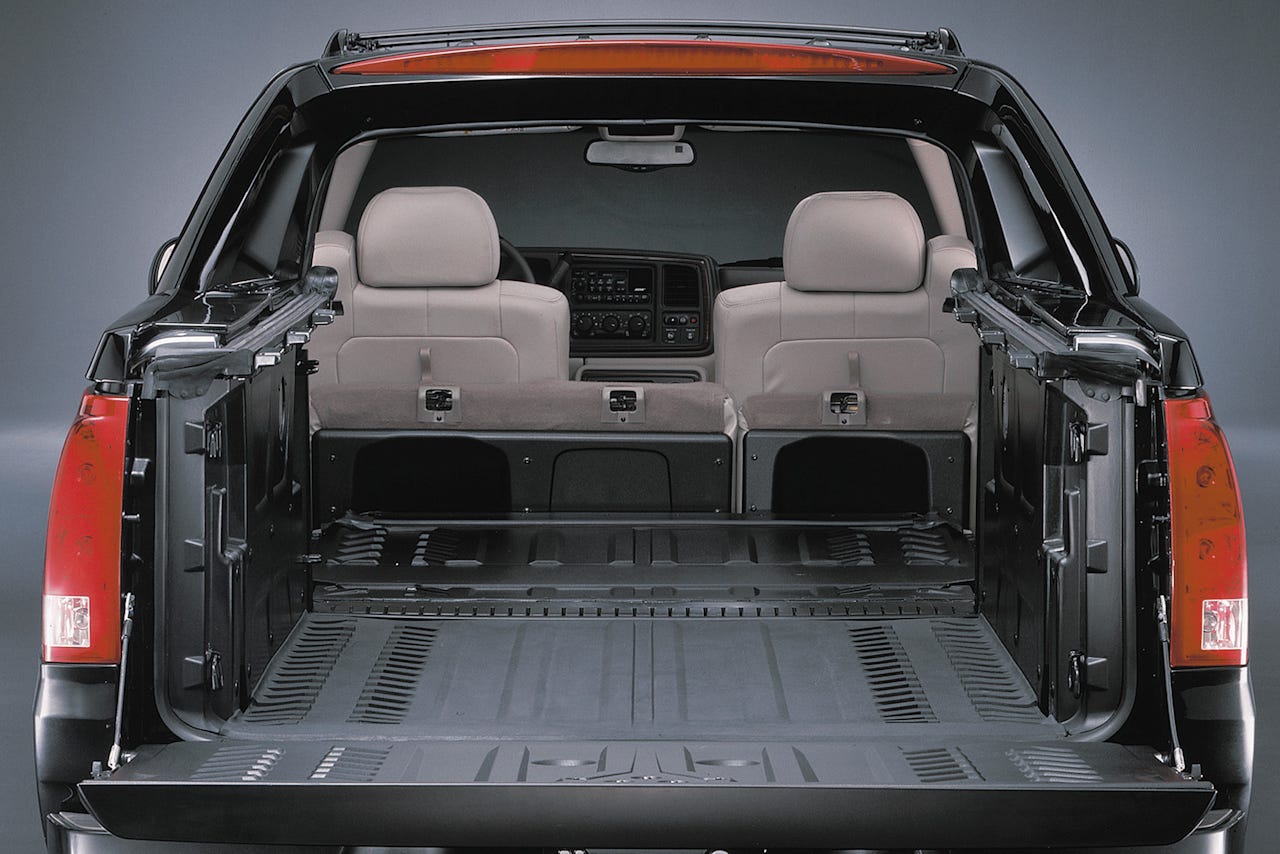 Cadillac Escalade EXT | Photo: Cadillac
