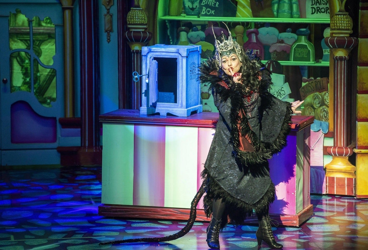 Theatre Reviews