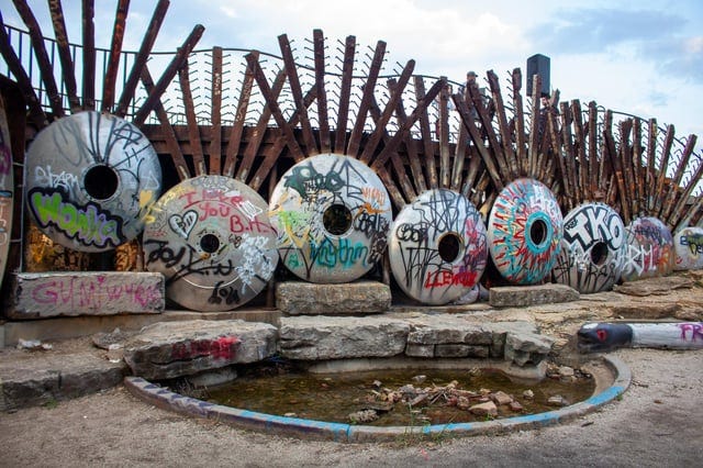 r/StLouis - Some photos of Rootwad Park and the Riverfront Area. Quirky Vibe, A++ Would Get Tetanus Again. 