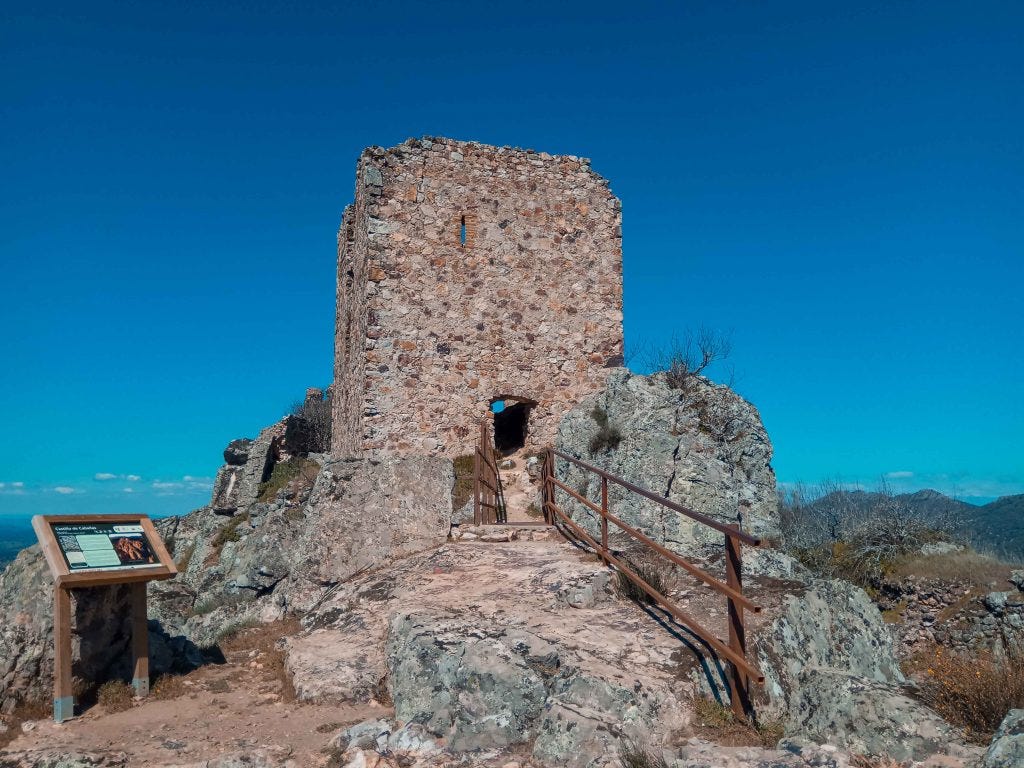 Castillo de Cabañas. El centinela de Villuercas.