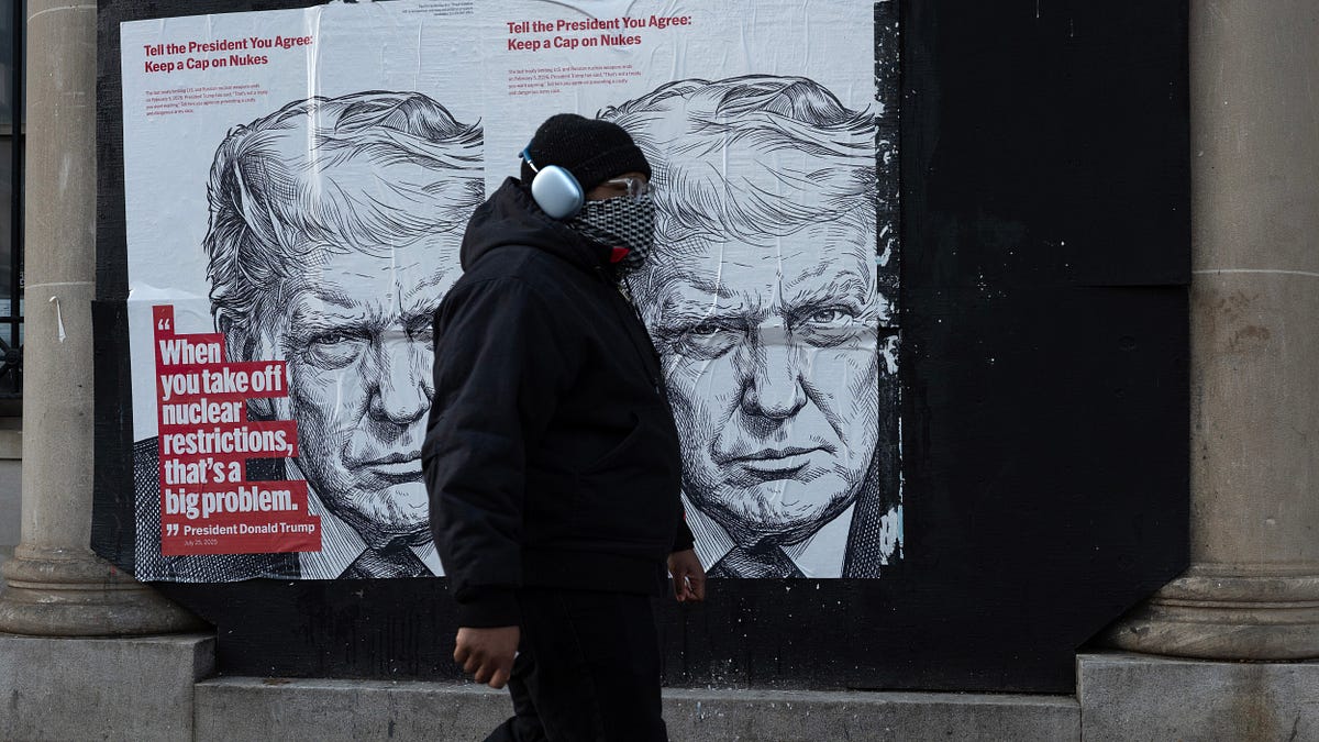 $6B arms deal to Israel bypassed Congress; U.S. signals "readiness" for Iran talks; Last U.S.-Russia nuclear treaty set to expire