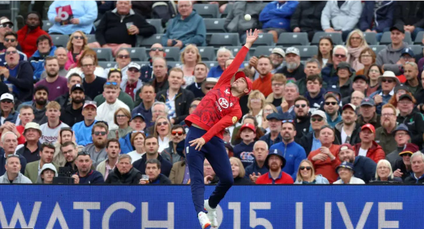 Joe Root stretches for catch Joe Root stretches for catch